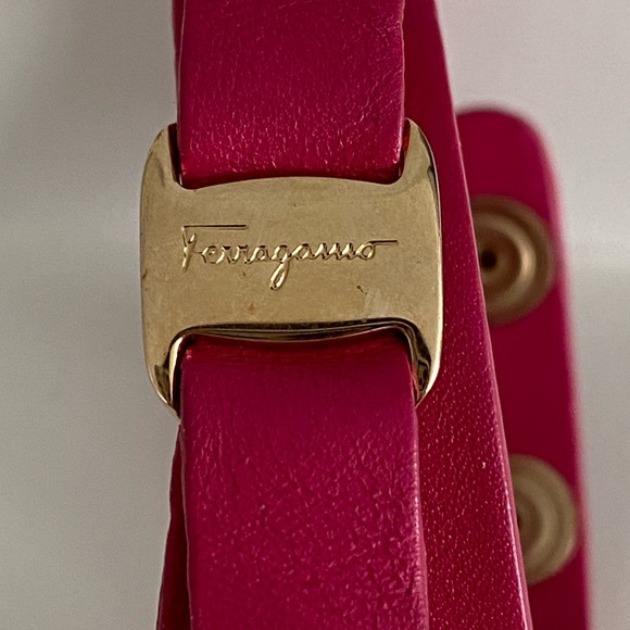 Salvatore Ferragamo Barbie pink leather double wrap bow bracelet - Picture 7 of 9